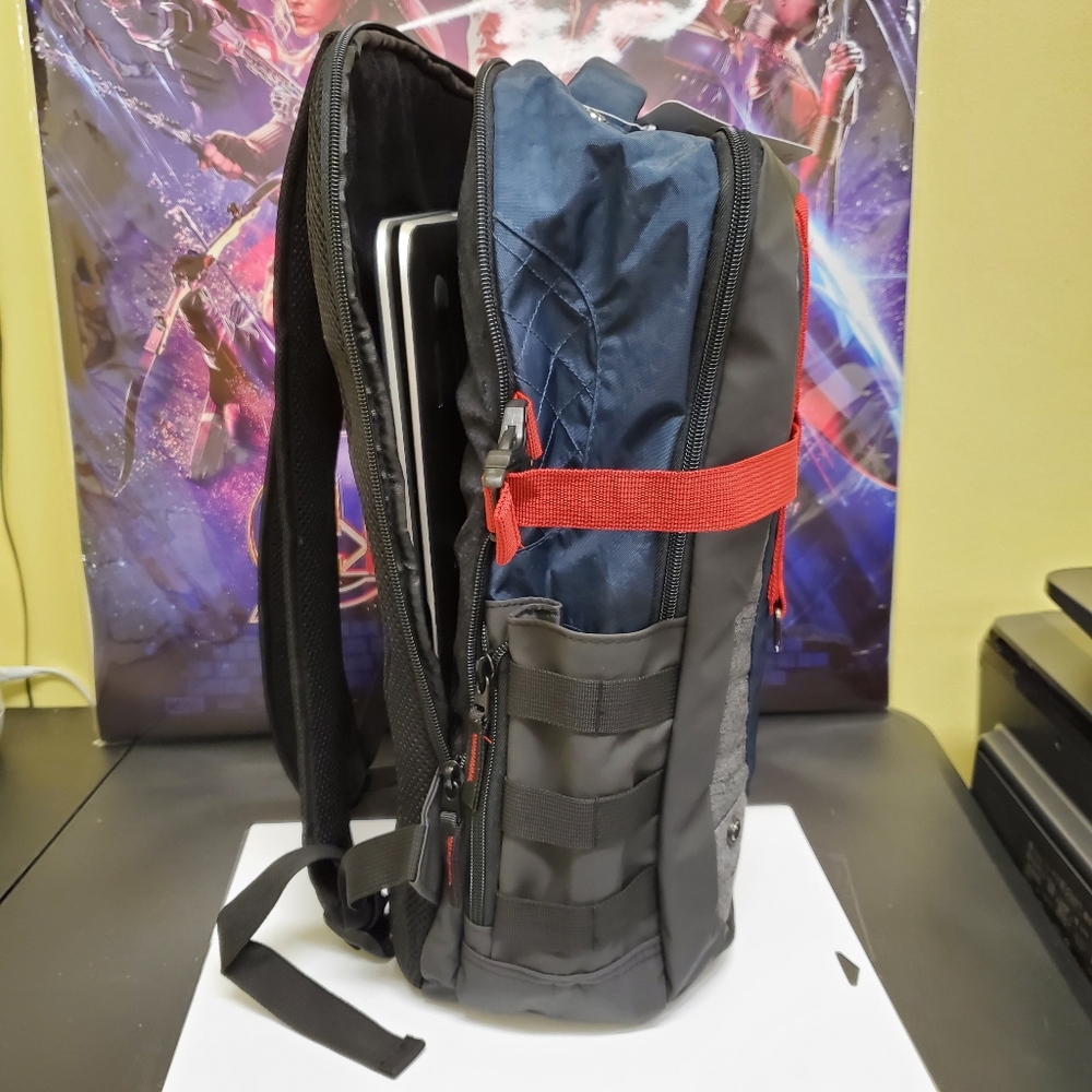 Captain America Laptop Backpack - Picture 4 of 16